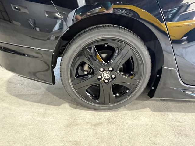 タイヤの溝も十分ございます。