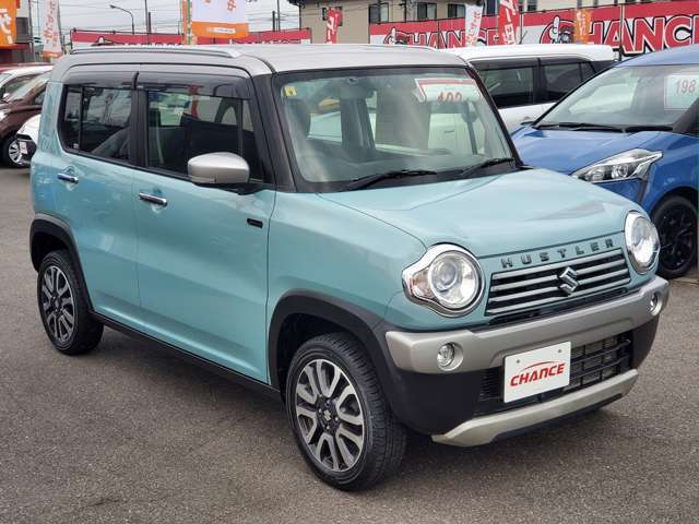 当店でお車をご購入いただき、さらに「有料保証」プランにご加入いただくと、特典としてオイル交換10回分の無料チケットを差し上げます。