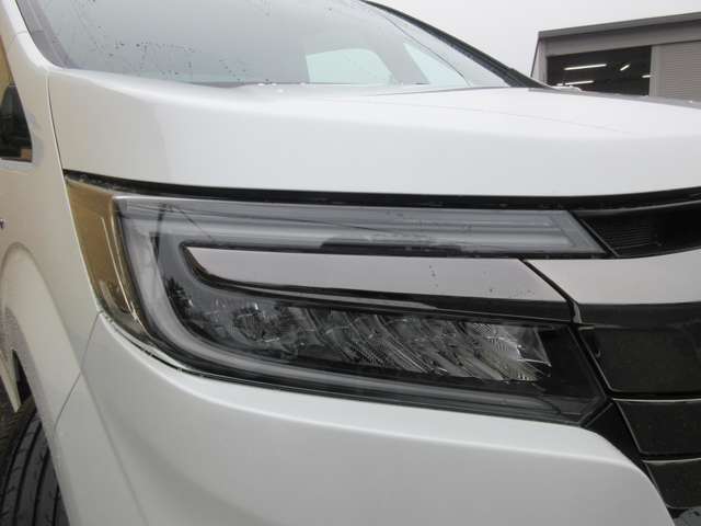 お車の知識がなくても大丈夫です！お車に詳しい専門スタッフが丁寧親切にご説明させていただきますのでお気軽にご質問下さい！