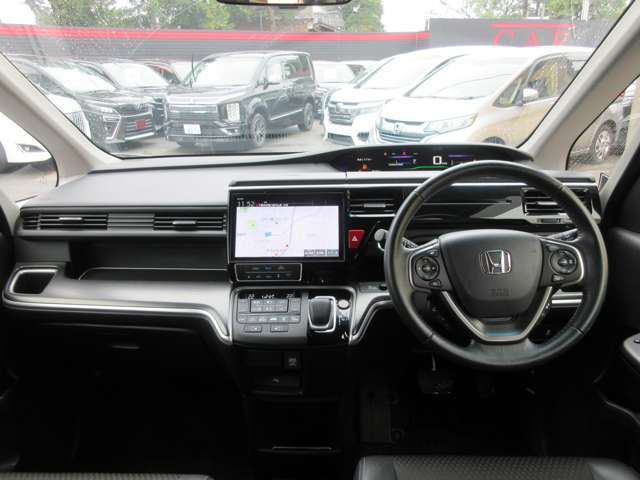 各種保険のお取り扱いもございます。お客様の方での面倒なお手続きも不要！納車日にその場で任意保険に加入できます！お客様のカーライフに沿った保険プランをご提案させていただきますのでお気軽にご相談下さい