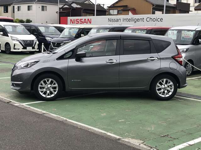 ご検討車両のことだけでなく、オプション装着のご相談や分割払い、下取り、自動車保険の入替、ご納車までの流れなど、付帯の事柄についてもご遠慮なくご相談ください！