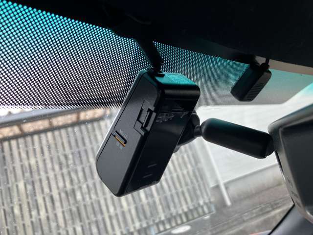 ボディーコーティングをご納車時にいかがでしょうか？当店のオススメは、GLIONスターセブンコーティング♪あの有名な高級寝台列車の車両や、国産高級スポーツカーにも採用された実績あるコーティングです。