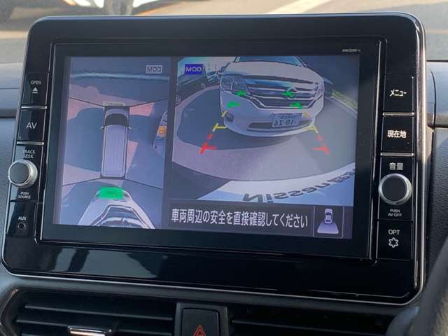 アラウンドビューモニターを搭載しています、全方向が見えるので駐車が苦手な方も安心の便利な装備です