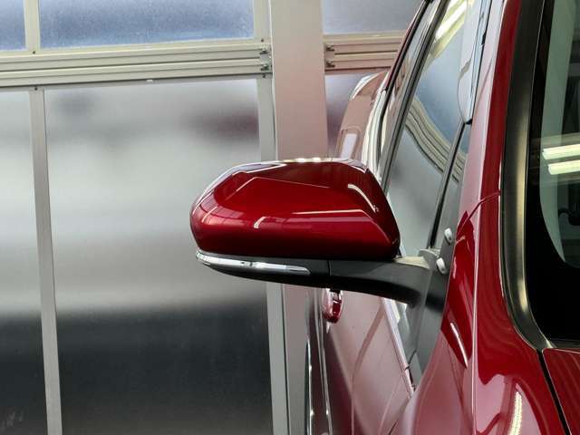 営業時間　10時～19時　定休日は第一月曜日、毎週火曜日となっております。