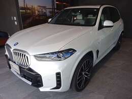 弊社のお車をご覧頂き、ありがとうございます。弊社はBMW正規販売店でございますので、ご納車前点検、お車の保証も車両価格に含まれており、ご納車後も安心してお乗り頂けます。全国にご納車が可能でございます。