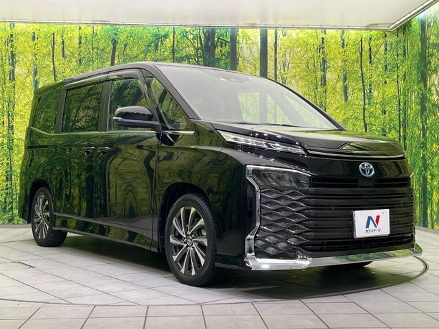 大好評のボディコーティング「弾スプラッシュコート」もご納車までに施工可能。通常のガラスコートと異なる、耐久年数6年の無機質ガラスコーティングが、ボディをキレイな状態に保ってくれます。