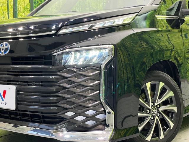 【LEDヘッドライト】悪天候や夜間走行時も良好な視界を確保し安心して運転できる高輝度LEDヘッドライトを装備！点灯速度が早く、消費電力も抑えられています。