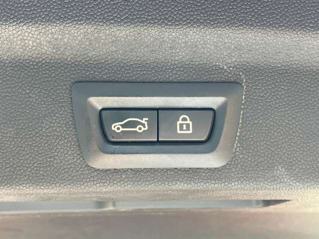 国道246号線沿い、南町田グランベリーパーク駅すぐ。MINI NEXT 東名横浜/〒194-0004 東京都町田市鶴間5-18-1/TEL：042-788-8027