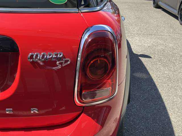 国道246号線沿い、南町田グランベリーパーク駅すぐ。MINI NEXT 東名横浜/〒194-0004 東京都町田市鶴間5-18-1/TEL：042-788-8027