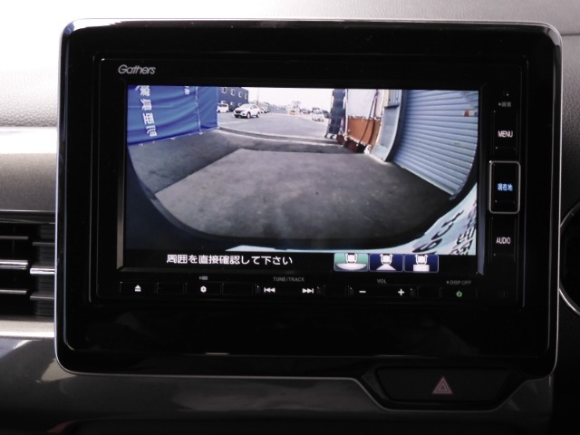 ◆バックカメラ◆リバースにするだけで映ります、後方の安全確認や、狭い駐車場での車庫入れ、雨の日や夜間など視界の悪い時に便利です！安全にバックする為には欠かせない装備です。