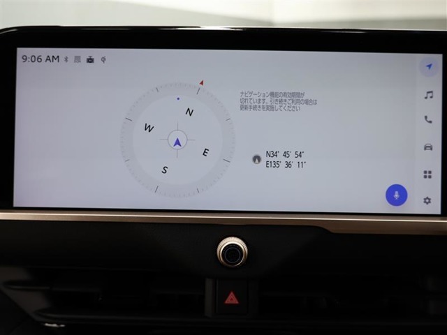 【ディスプレイオーディオ（コネクティッドナビ対応）】12.3インチHDディスプレイです。コネクティッドナビはご契約を頂くと2028年3月31日まで無料でご利用いただけます。