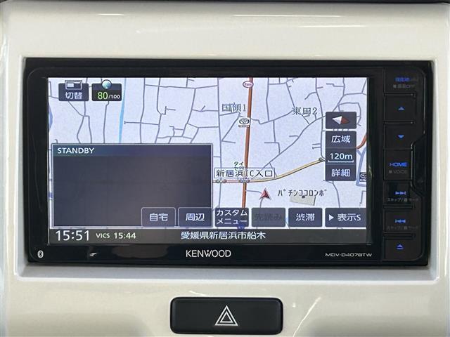 こちらオーディオ周りの写真になります。動作確認済みです。詳しい機能に関しましては装備欄を確認ください。車によっては多機能なナビなど、充実したオーディオがついている車両もあります。