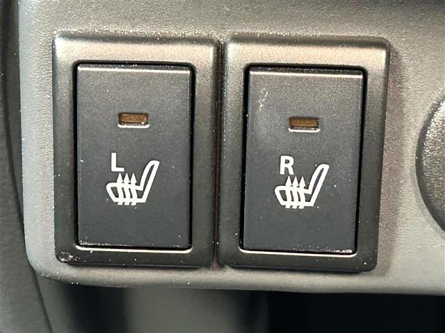 こちら運転席周りの操作部分・装備の写真になります。各部しっかり動作の確認をしておりますので、ご安心だくさい。また、第三者機関の鑑 定書もありますので、そちらも併せて、ご確認いただければ幸いです！