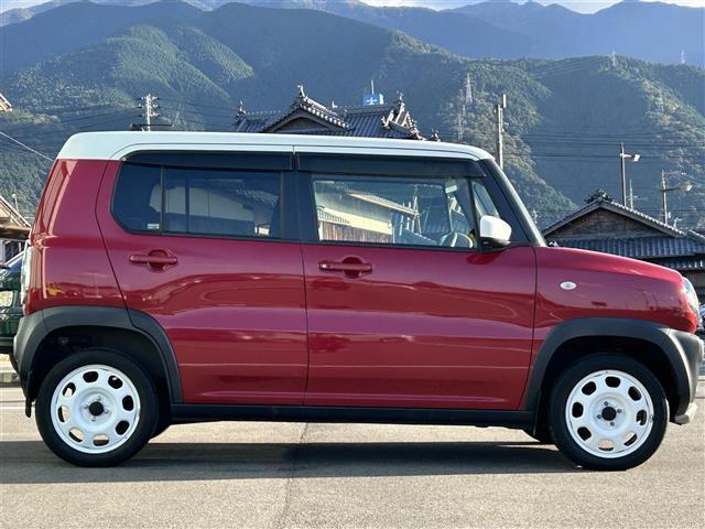 こちら右側面の写真です。別途、様々な角度からの写真も撮影しておりますので、お問い合わせいただけましたら、メールにてお送りすることも可能です。中古車は一物一価なので、お早目のご検討よろしくお願いします。