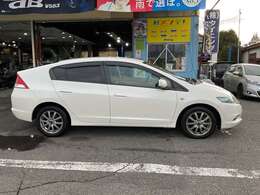 アフターサービスもしっかり対応しておりますので安心して新しいカーライフをスタートできます。