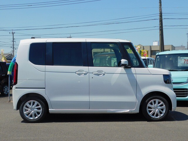 0986-45-9200軽コーナー加藤まで、ご気軽にお問い合わせください。ご来店の際、GU様側よりご入店下さい。軽自動車、コンパクト、セダン、一部SUVがすぐ見れます。