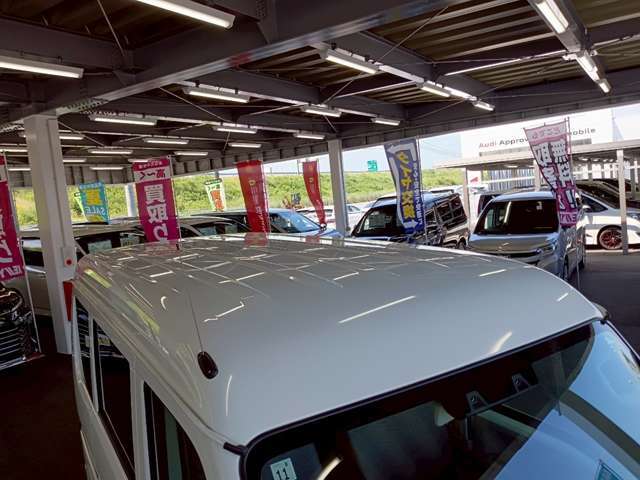 一部車両を除き他店在庫の取寄せ陸送費は無料対応中！品質にこだわった関東仕入れ！低走行の高品質車だけを仕入れております。ボディの綺麗さはもちろん、北陸地方特有の下廻りの錆などもない車両をご案内！