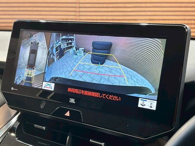 【アラウンドビューモニター】全周囲カメラで危険察知。狭い駐車場でも安心して駐車できますね。