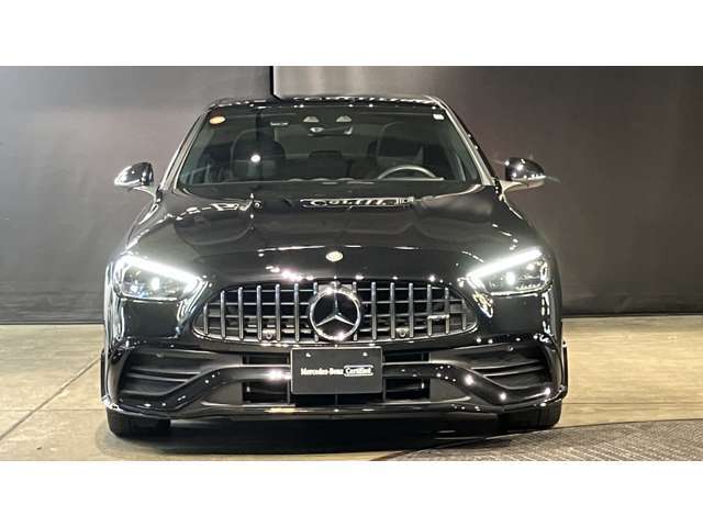メルセデス・ベンツはドイツ本国シュツットガルト近郊でのメルセデス自車が関わった重大事故を、40年以上に亘って調査しています。