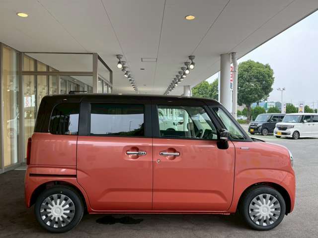 ☆当店の届出済・登録済未使用車は、原則走行距離が10km未満で年式が2年以内の車としております。☆豊富な在庫から車種、グレードや色をお選びいただくことできます。