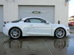 ローンは最長120回まで。残価設定ローンやフリープランローンも対応可能です。試算もお気軽にどうぞ。