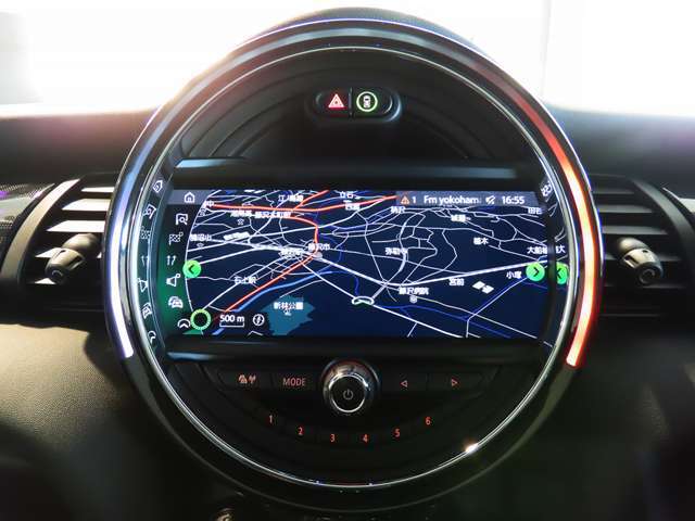 8.8インチ純正HDDナビ。ミュージックサーバー、Bluetooth