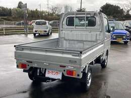 親切で丁寧な対応を心がけ、気に入って頂けるお車をご提案させていただきます。お待ちしております。