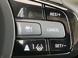 【アダプティブクルーズコントロール】高速道路での長距離走行が楽に！！自動で速度を保つクルーズコントロールが、衝突軽減システムと連携し、前方の車両を感知して車間を保つように速度調節してくれます！！