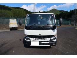 遠方販売実績も多数あり！遠方のお客様でも安心してお車をご購入いただけるよう、車検整備やその他の修理箇所、また欠損部品補填などの作業を行なってからお客様にお渡ししています。