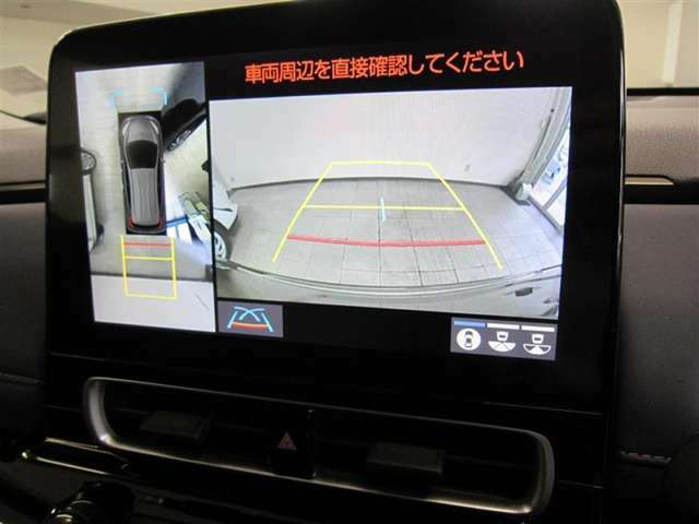 後方の見にくい視界もバックモニターで確認サポートして駐車時も安心☆