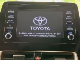 【純正ナビ】人気の純正ナビを装備しております。ナビの使いやすさはもちろん、オーディオ機能も充実！キャンプや旅行はもちろん、通勤や買い物など普段のドライブも楽しくなるはず♪
