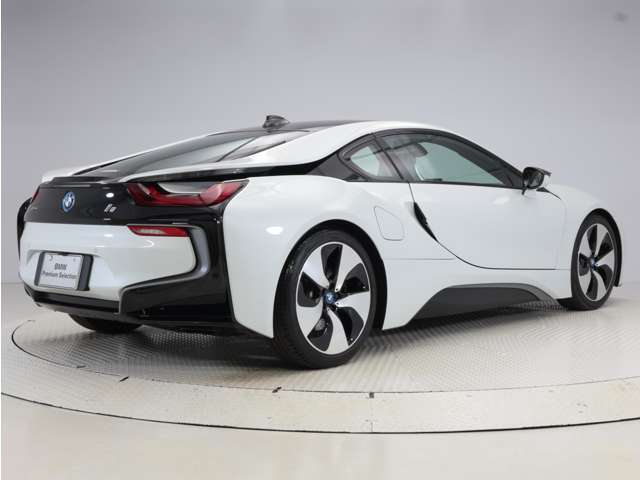 ♪BMW Premium Selection延長保証♪登録後2年間のBMWPremium Selection保証の終了後も、2年間または1年間の延長が可能です。さらに、延長保証期間中は、BMWエマージェンシー・サービスが付帯されますので安心です。