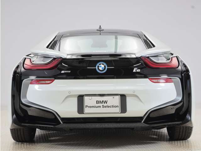 ♪1年間保証走行距離無制限BMW Premium Selection♪エンジンやトランスミッション、ブレーキなどの主要部品はご購入後1年間走行距離無制限で保証します。万一、修理が必要な場合は工賃まで含めて無料で対応。
