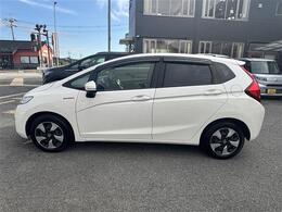 安心の全車保証付き！（※部分保証、国産車は納車後3ヶ月、輸入車は納車後1ヶ月の保証期間となります）。その他長期保証(有償)もご用意しております！※長期保証を付帯できる車両には条件がございます。