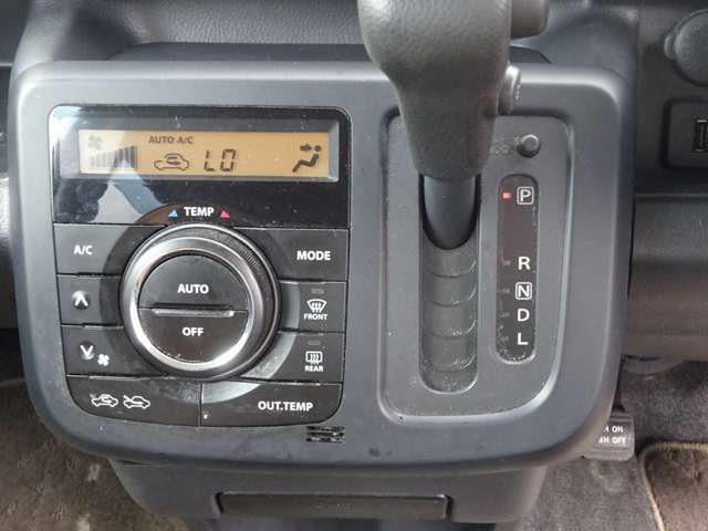 わかりやすい写真を撮って掲載したいと思っています。車両状態で気になる所があればお気軽に問合せ下さい。追加で写真を送ることも可能ですので、欲しい写真をお伝え下さい。