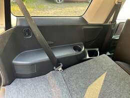 同乗者の乗り心地は座席の快適さで決まります。大事な人を乗せるからこそ、こだわりたい部分ですね。