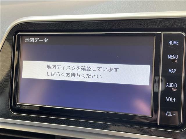 【メーター】メーターまわりも鮮やかに照らし出され、デザイン、安全性ともにバッチリですね♪