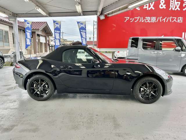 【納車期間】書類がそろい次第手続きに入らせて頂きます。普通車と軽自動車は納車期間が変わって来てしまいます。（普通車）納車期間2週間・3週間前後　（軽自動車）納車期間1週間半・2週間前後