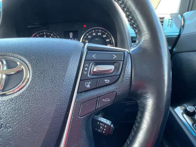 レーダークルーズコントロールはミリ波レーダーと単眼カメラで先行車を認識し、車速に応じた車間距離を保ちながら追従走行を支援してくれます！