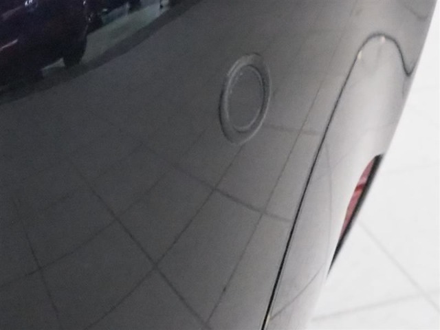 クリアランスソナー付きなので駐車時も安心です。