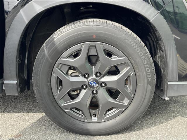 【タイヤ・ホイール】足回りもかっこよく決まってます！社外のアルミやスタッドレスタイヤも取り扱いございます！！ドレスアップもカスタマイズもお任せください！！