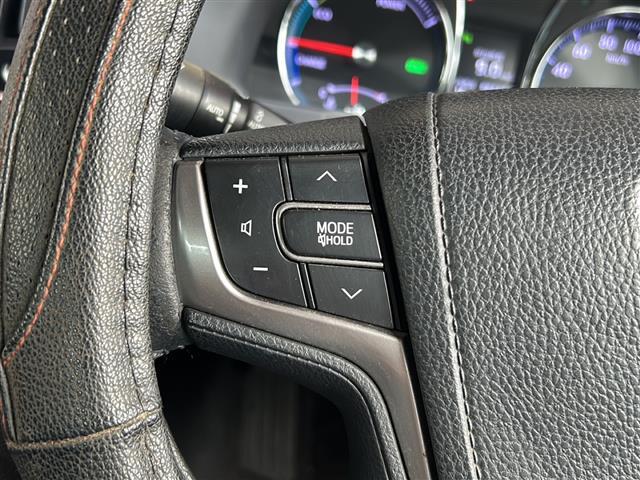 【運転席操作部】快適なドライブを楽しむための機能が装備されています！運転席から触れるので、使いやすいです！除菌プランいれていただくと、さらに清潔で安心していただけます！