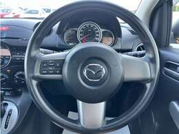 ドライバーに寄り添う快適な操作フィールをもたらすステアリングです。