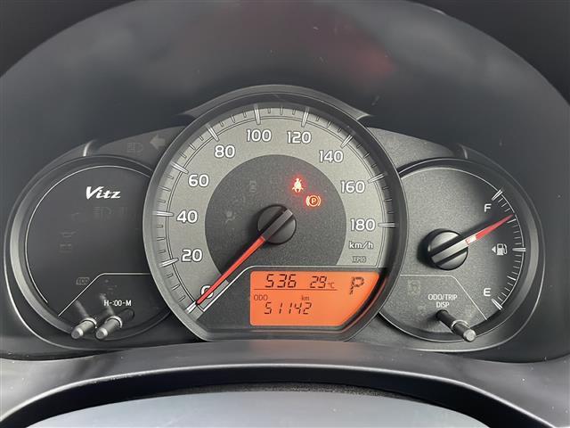 【スピードメーター】メーターがシンプルで見やすく運転しやすいですね！