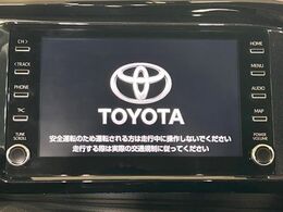 【8インチ　ディスプレイオーディオ】大画面のディスプレイはAppleCarPlayやAndroidAutoが利用可能。大きな画面でスマホナビアプリ等が利用いただけます♪