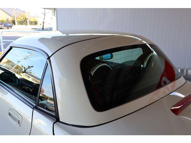 ゴムの劣化も少なく雨漏りも御座いません。