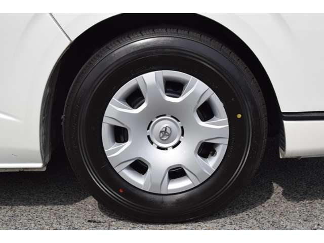 【各種アフター保証】中古車の1番の不安は『故障』だとよく言われます。車は機械モノである以上、故障のリスクはゼロにはなりません。販売後安心の各種アフター保証の詳細はスタッフまで。