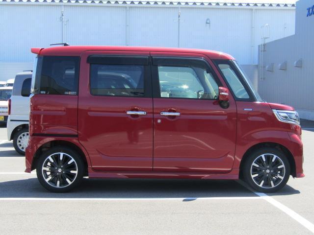 当社はスズキ正規ディーラーとしてスズキ車をメインに県内3店舗で常時70台以上展示、販売しています。