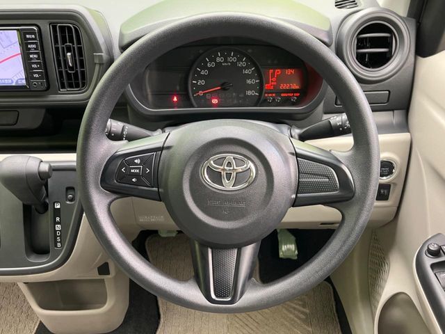 【ステアリングスイッチ】運転中、前方から目線をそらすことなく、オーディオ等の操作が可能な便利機能！安心＆快適なドライブを演出してくれます♪