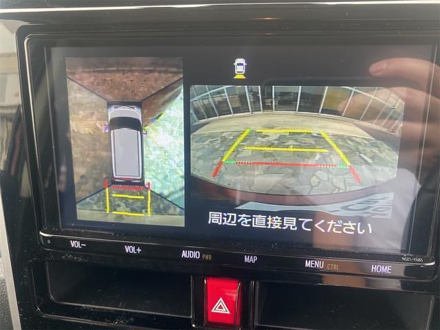 全周囲や後方確認に便利で安全な全方位型モニターとバックカメラも装備しています。